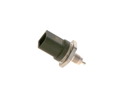 026 154 51 18 SENSOR FUEL PRESSURE