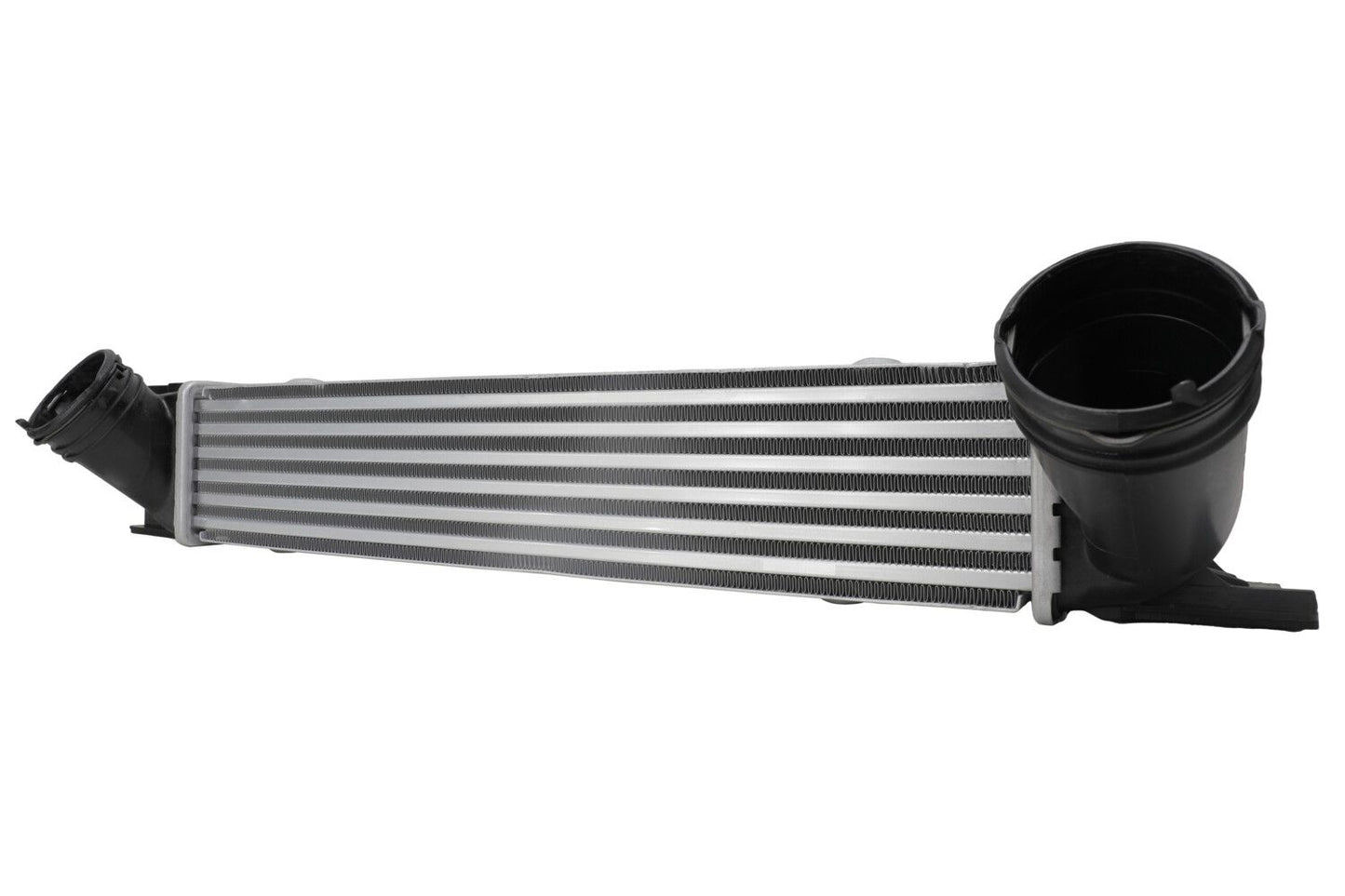 17 51 7 798788 Intercooler, Charger HELLA 8ML 376 988-094