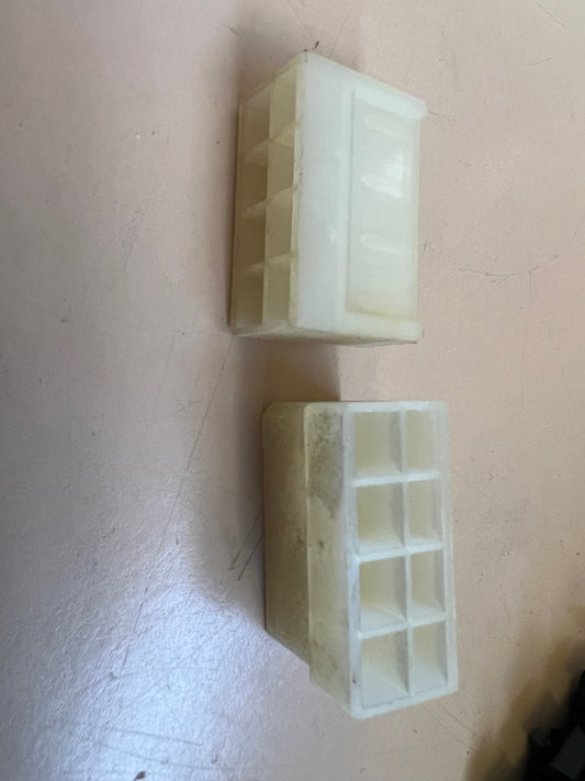 905 344 PLUG - 8 PIN FEMALE SWF