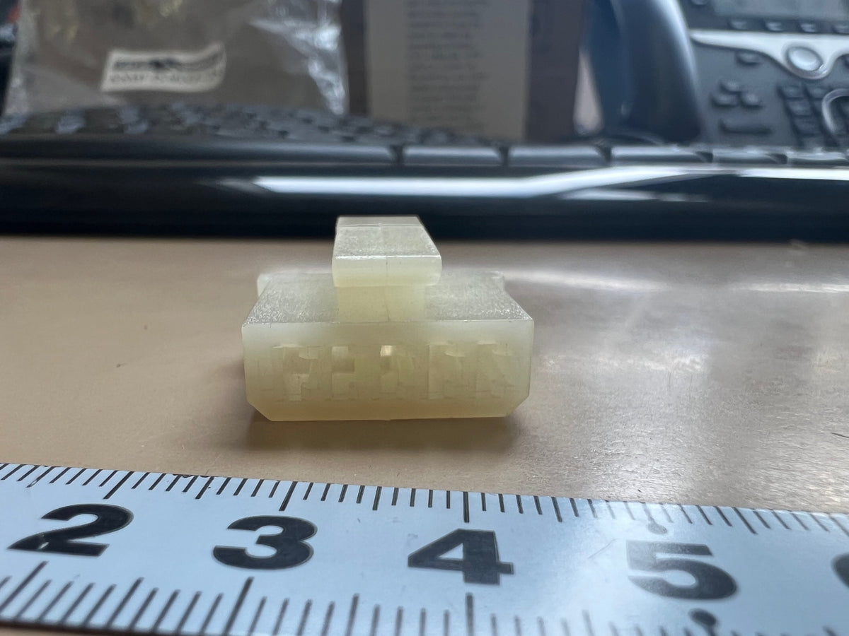 AMP 15363725 CONNECTOR HOUSING 5 PIN SWF