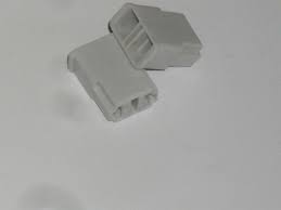 913 328 SWF 2 PIN PLUG - WHITE SWF 8JA 715 600-001